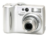 Nikon Coolpix 5200